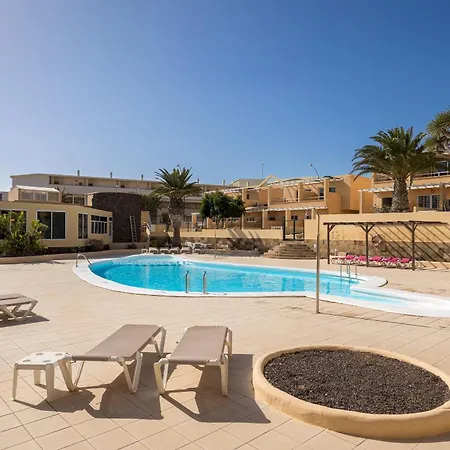 Home2book Sunny Terrace Pool アパート *